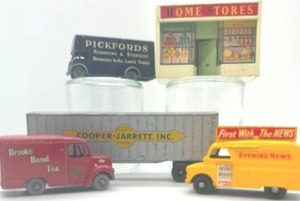 lot 155 image: 5 MATCHBOX Items Includes Home Store and 4 Vehicles