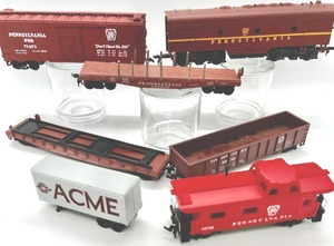 lot 173 image: HO Scale Train Car Lot with 7 Items