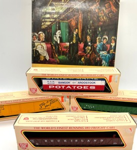 lot 236 image: HO Scale (4) Train Cars & 1 Hardcover Book