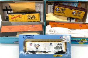 lot 228 image: HO Scale WISCONSIN Related Train Cars