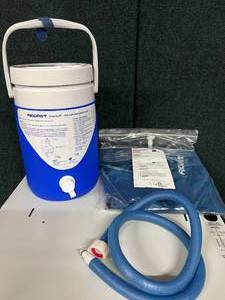 lot 29 image: Aircast CryoCuff Cold Compression Therapy with Cooler and New In Package Knee Cuff - For Cooling Of Joint - In Great Condition