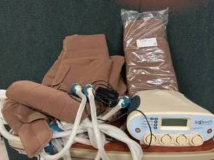 lot 13 image: WOW MSRP $5000 Tactile Medical PD32-U Flexitouch Plus Compression Therapy With Trunk and Leg Garments For Lymphedema, Reducing wound healing time, Treatment Of Diabetic Leg Ulcer & More - Works Great