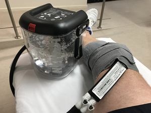 lot 28 image: Donjoy IceMan CLEAR 3 Cold Therapy Unit with Universal Pad and more - In Great Condition