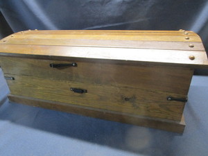 lot 7 image: Curved Top Trunk