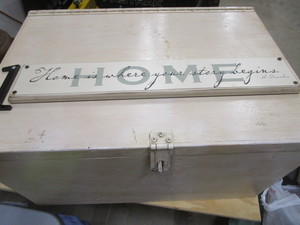 lot 13 image: Trunk For Memories