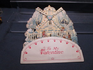 lot 34 image: German Folding Valentine