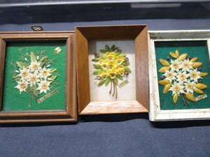 lot 41 image: Shell Floral Art
