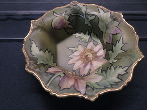 lot 64 image: Nippon Elaborately Decorated