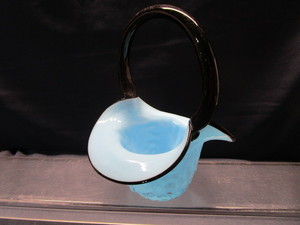 lot 78 image: Black Crested Basket