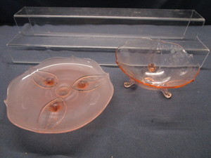 lot 100 image: Pink Depression Glass