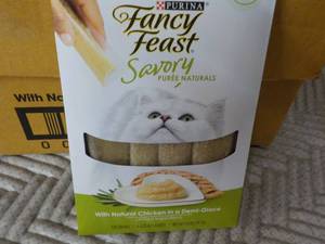 30 x 4 packs Natural Chicken in a D...