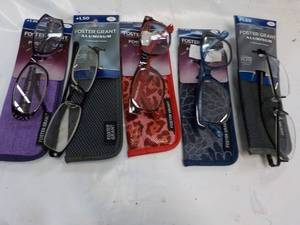 5 pair Reading Glasses 1.50 with ca...