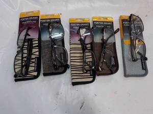 5 pair Reading Glasses 2.00 with ca...