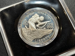1991-95-W World War II Silver Dollar Proof