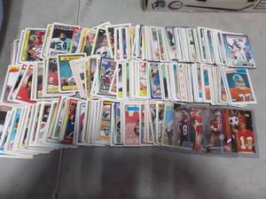 Lot Of Football Trading Cards (60s & 70s) 1-Box. Many Vintage