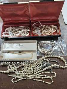 Vintage 2-Place Jewelry Box & Variety Of Pearl Necklaces