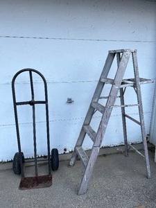 lot 7H image: Two-Wheel Hand Truck, Aluminum Stepladder
