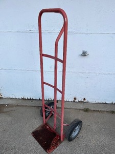 lot 7E image: Two-Wheel Hand Truck