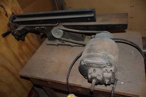lot 7X image: Vintage Rockwell Motorized Planer()