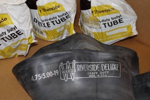 lot 2L image: 1930 Chevrolet Coupe Etc. PartsWards Riverside Deluxe Heavy Duty Butyl Tubes 4.755.00-19