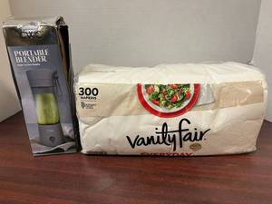 Portable Blender and Napkins