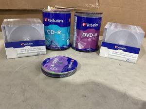 lot 394 image: LOT OF Verbatim CDs