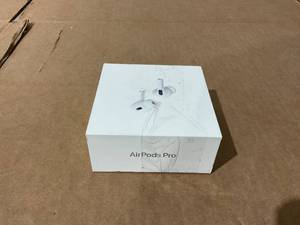 lot 3 image: Air Pods Pro (2nd Generation)