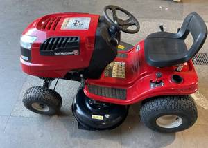 lot 9 image: Yard Machines 42 Riding Lawn Mower with 15.5 HP 500cc Briggs & Stratton Gas Powered Engine