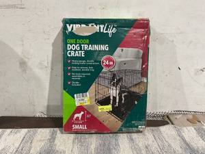 lot 145 image: Vibrant Life Single-Door Folding Dog Crate with Divider