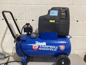 lot 500 image: Campbell Hausfeld Air Compressor - Horizontal Tank, 8 Gallon