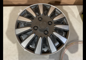 lot 299 image: 4PCS Auto Drive 15 Wheel Cover KT1011-15SCHR