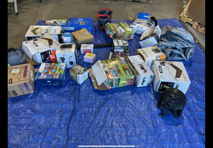 lot 716 image: Wholesale Pallet of Assorted Miscellaneous Items
