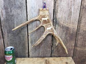 lot 117 image: Carved Antler Hanger