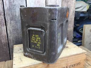 lot 180 image: Vintage U.S. 30mm Ammo Can