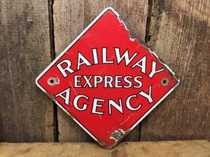 lot 187 image: Vintage Porcelain Railway Agency Express Metal Sign
