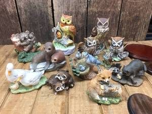 lot 198 image: Vintage Group PorcelainCeramic Animal-Bird Figurines