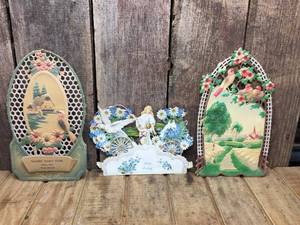lot 210 image: Antique Embossed - Die Cut Calendar Toppers - Germany