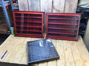 lot 213 image: 3 Hanging Shelf Display Cabinets
