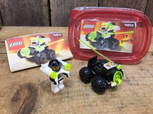 lot 225 image: Vintage Lego 6812 Grid Trekkor Set - Complete