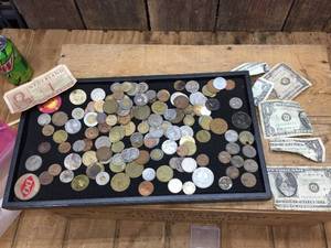 lot 247 image: Vintage Mostly Foreign - Some U.S. Coins - Paper