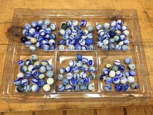 lot 264 image: Vintage Blue-White Marbles - In Tray