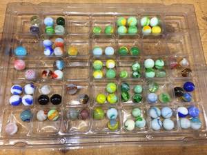 lot 271 image: Nifty Vintage Sorted Marbles - Check These Out