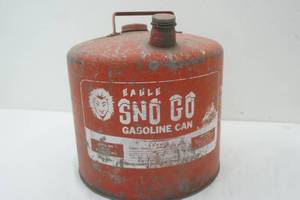 lot 26 image: gasoline can