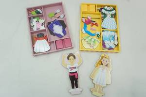 lot 102 image: Wood childrens puzzle, Melissa and Doug