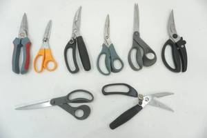 lot 118 image: scissors lot, Claus, Fiskars and other