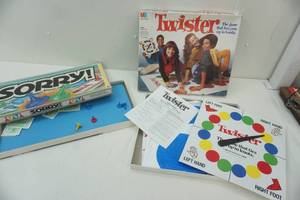 lot 122 image: Vintage Twister and Sorry games