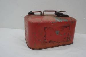 lot 181 image: boat tank