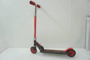 lot 184 image: scooter
