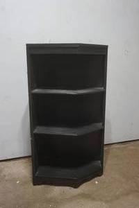 lot 210 image: shelf
