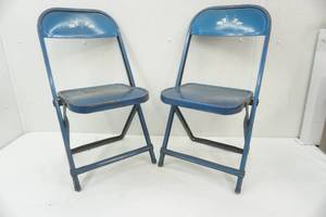 lot 215 image: metal chairs